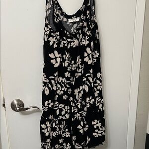 Studio 17 Black and Cream Floral Midi Dress